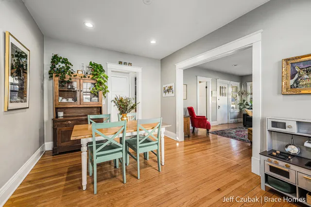 $289,000 | 612 Deming Street Southeast, Grand Rapids, MI 49507