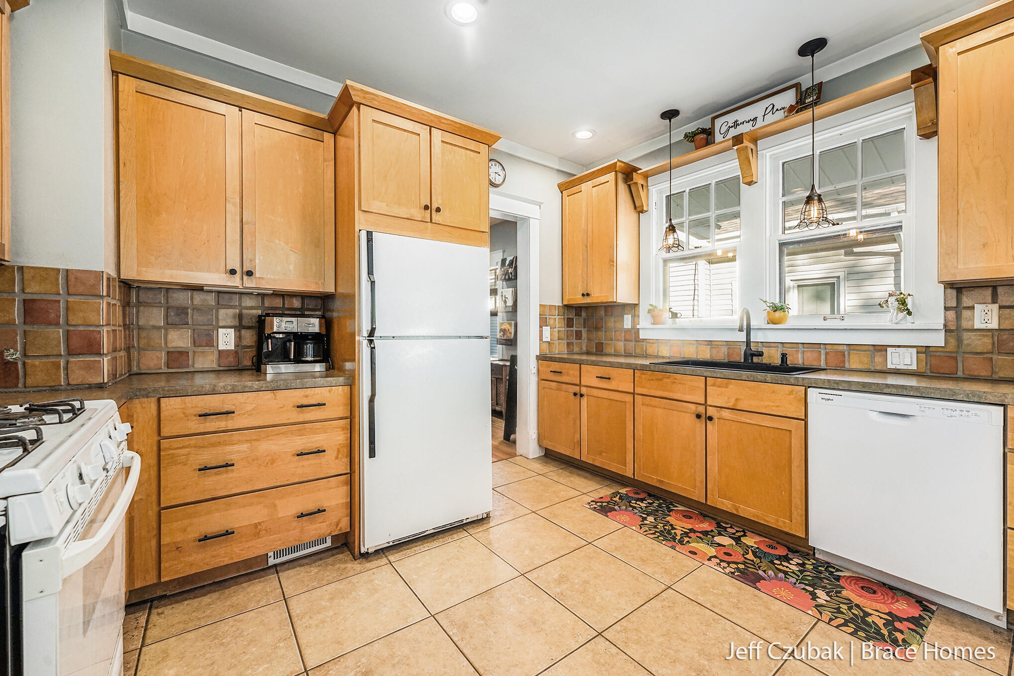 612 Deming Street Southeast Grand Rapids, MI 49507 - Photo 8 of 29 _DSC6404