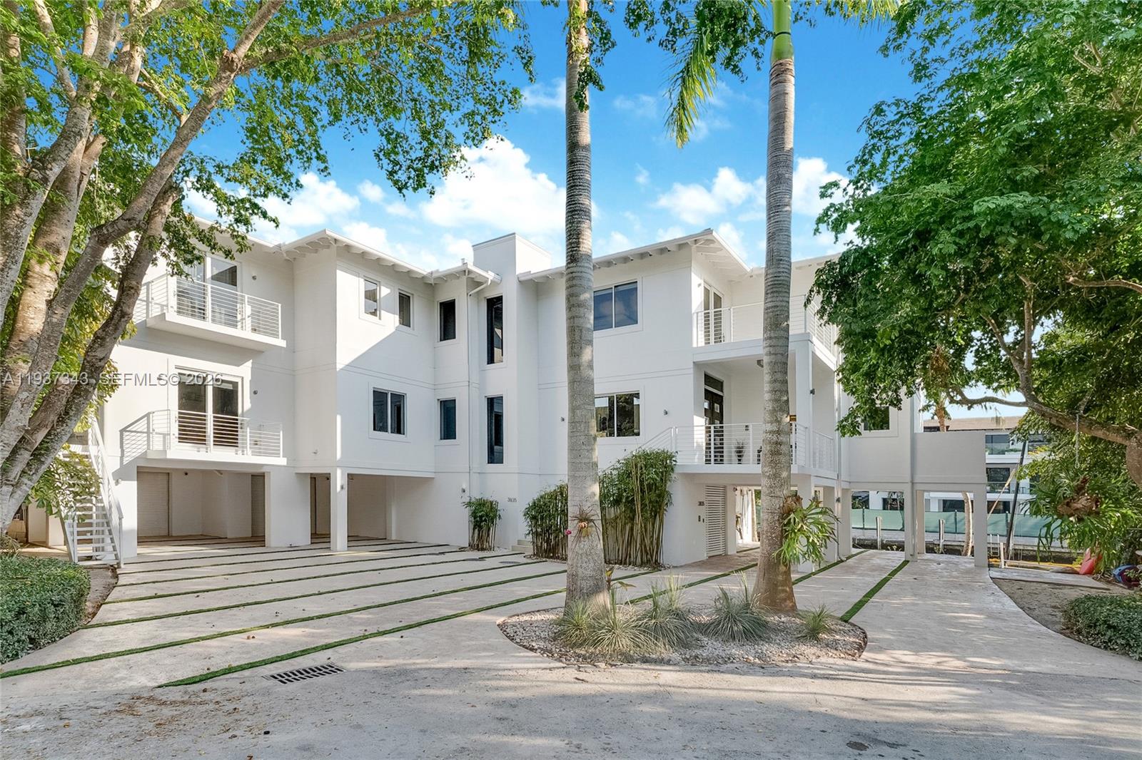 3835 Carole Court Miami, FL 33133 - Photo 21 of 41 a view of a building with a street