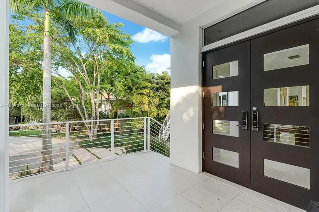 $17,950,000 | 3835 Carole Court, Miami, FL 33133