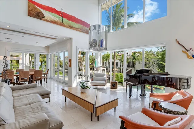 $17,950,000 | 3835 Carole Court, Miami, FL 33133