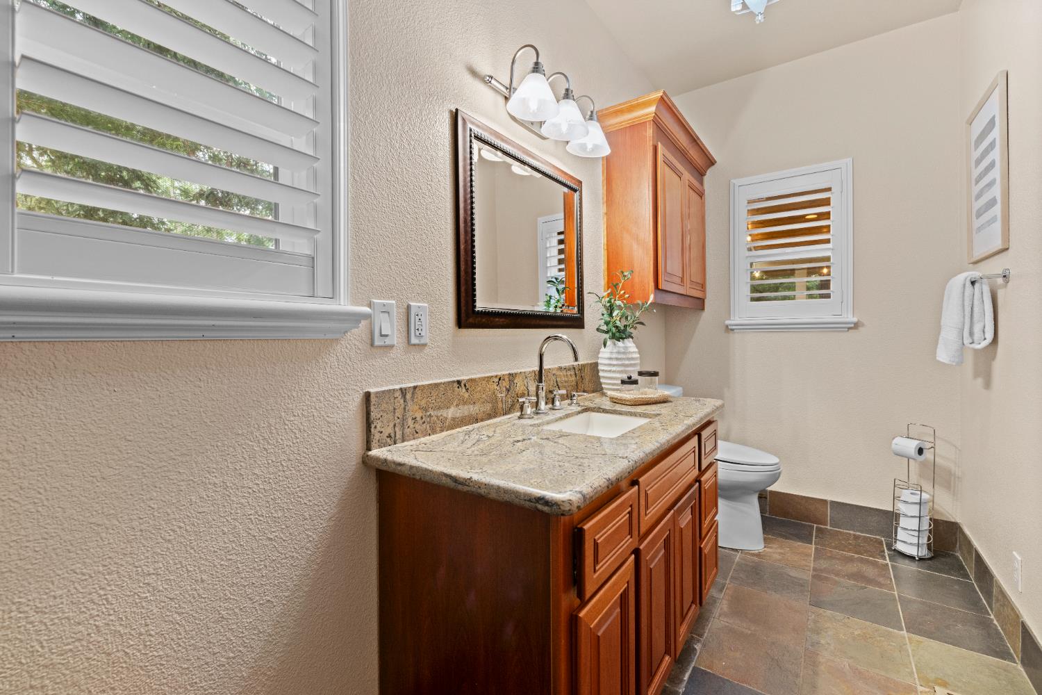 7396 Callison Road Penryn, CA 95663 - Photo 33 of 99 Full bathroom off the great room with outdoor access.