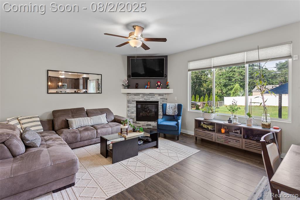 710 Pine Tree Road Lake Orion, MI 48362 - Photo 8 of 39