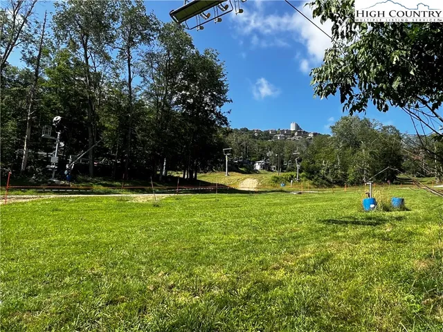 $310,000 | 1491 Sugar Mountain Drive, Unit 44, Sugar Mountain, NC 28604