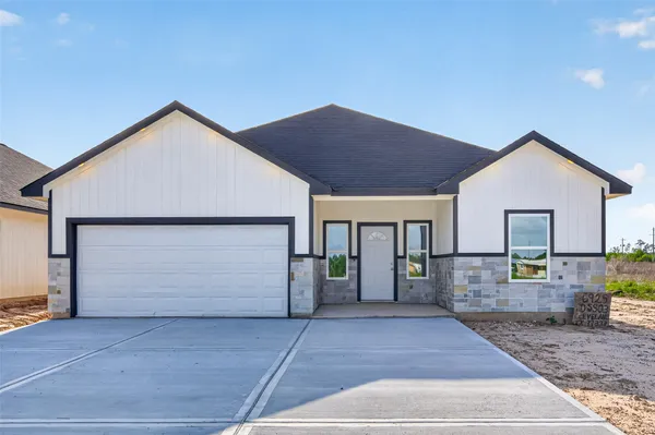 $2,400 | 6925 Road 5503 Cleveland Tx 77327, Cleveland, TX 77327