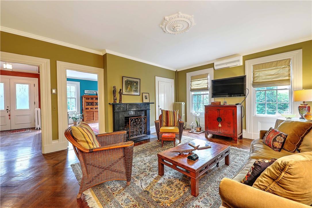 93 Power Street Providence, RI 02906 - Photo 10 of 45