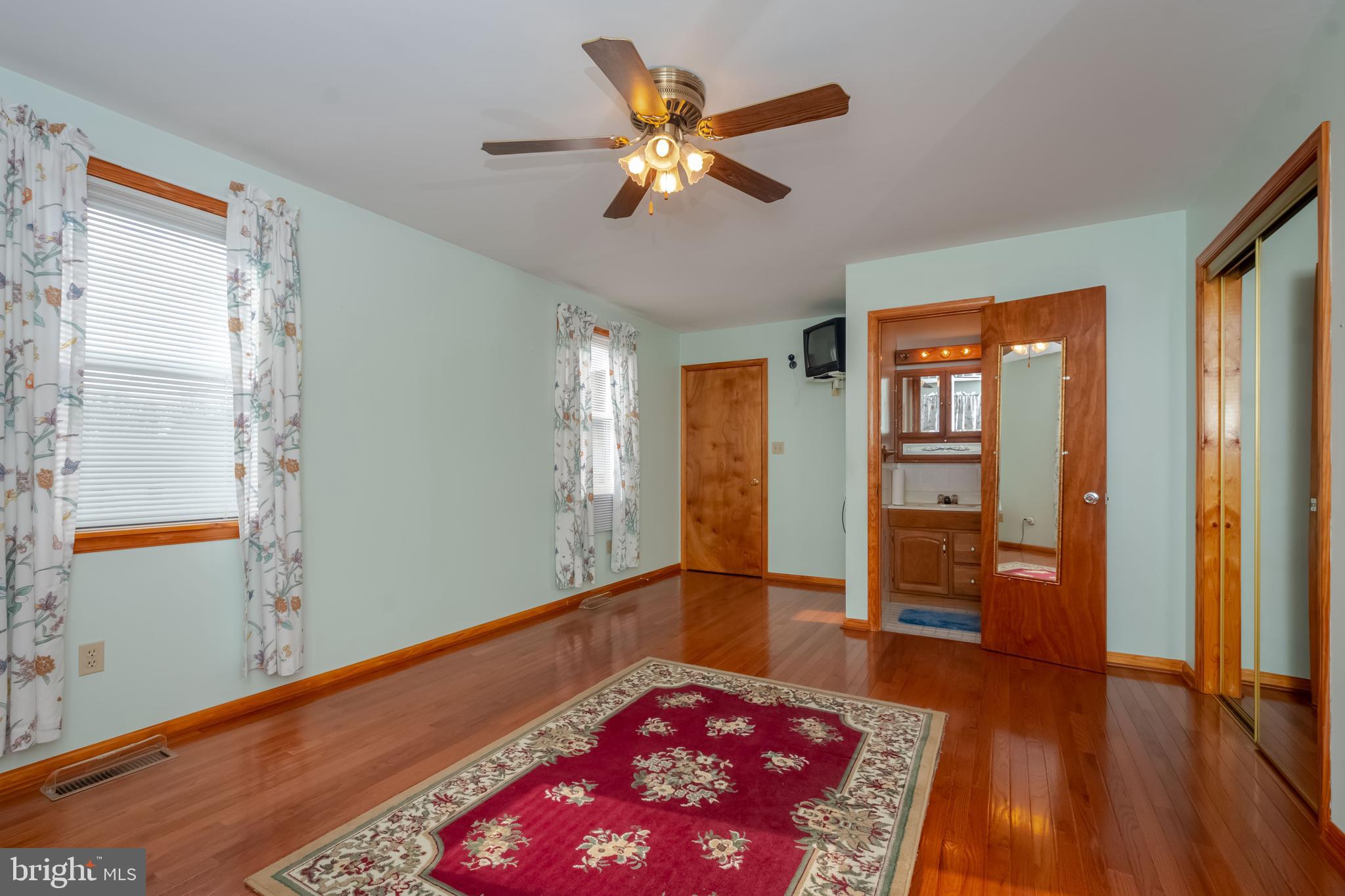 401 Rugby Avenue Brooklyn, MD 21225 - Photo 11 of 55 Gallery Image 11