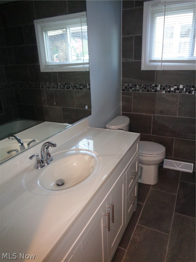 239 Raff Road Northwest Canton, OH 44708 - Photo 8 of 11 Gallery Image 8