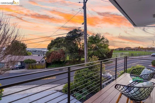 $998,000 | 6715 Canyon Trail, El Cerrito, CA 94530