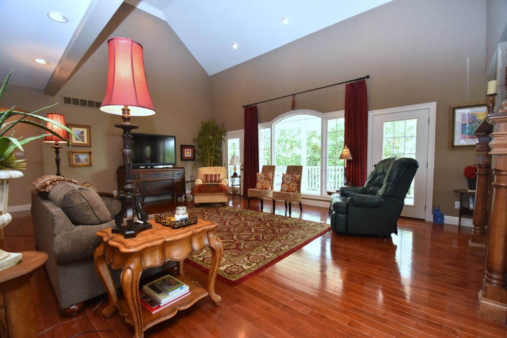 1221 West Lawson Road Bloomington, IN 47404 - Photo 3 of 36