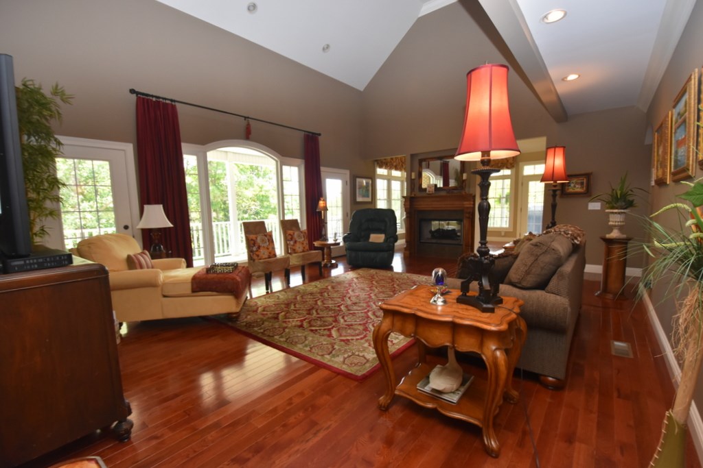 1221 West Lawson Road Bloomington, IN 47404 - Photo 4 of 36