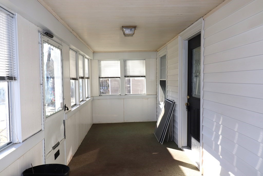 29 Guild Road Worcester, MA 01602 - Photo 2 of 16 Gallery Image 2