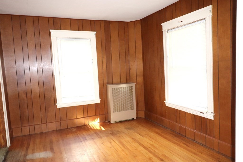29 Guild Road Worcester, MA 01602 - Photo 5 of 16 Gallery Image 5
