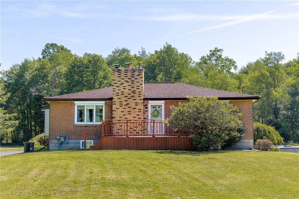 610 North Liberty Road Grove City, PA 16127 - Photo 1 of 21