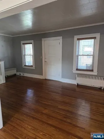 $3,325 | 943 Van Houten Avenue, Clifton, NJ 07013