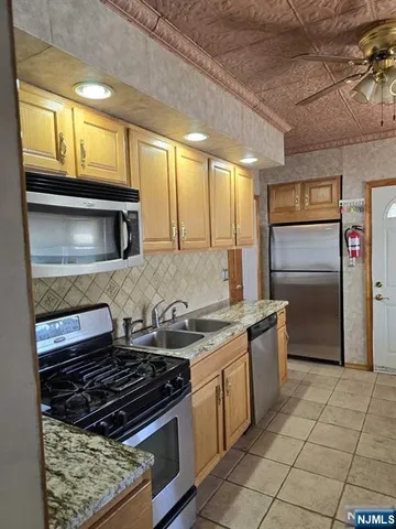 $3,325 | 943 Van Houten Avenue, Clifton, NJ 07013