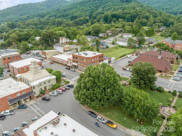 a picture of a bench in a white building