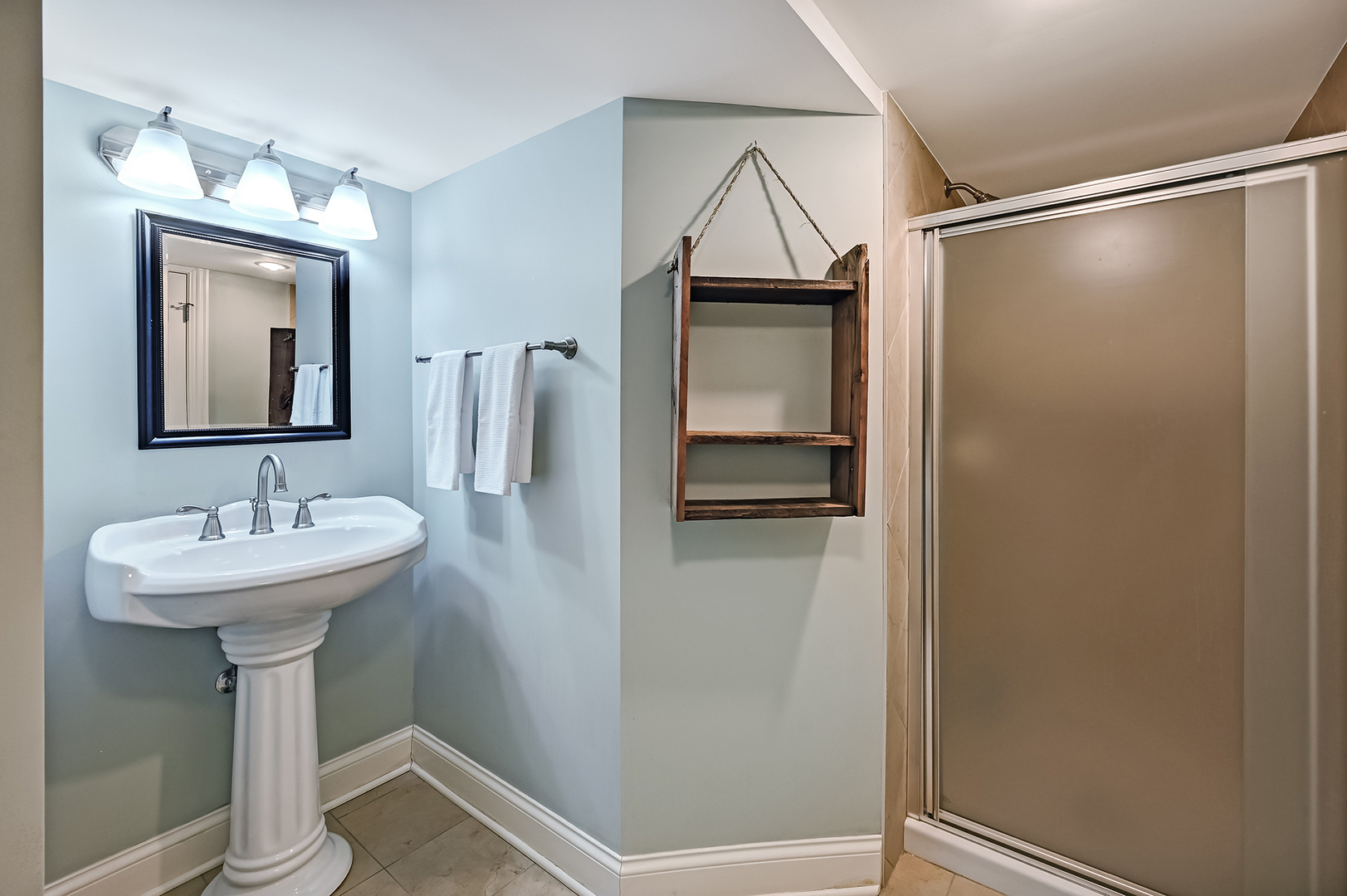 8348 Walredon Avenue Burr Ridge, IL 60527 - Photo 20 of 23 Gallery Image 20