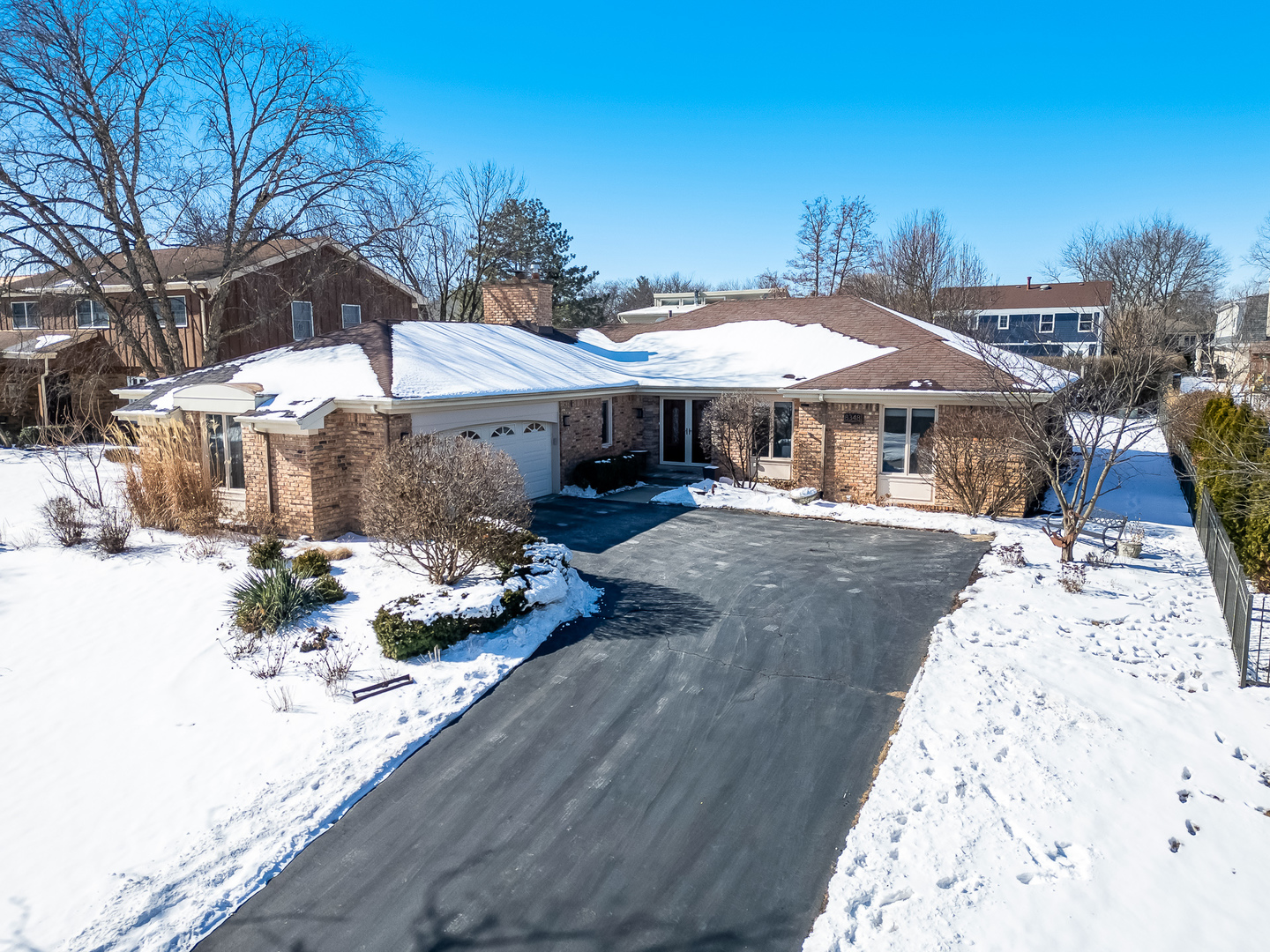 8348 Walredon Avenue Burr Ridge, IL 60527 - Photo 2 of 23 Gallery Image 2