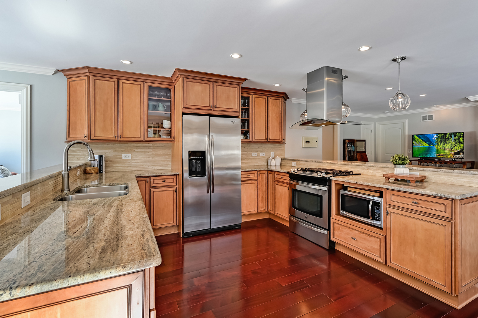 8348 Walredon Avenue Burr Ridge, IL 60527 - Photo 7 of 23 Gallery Image 7