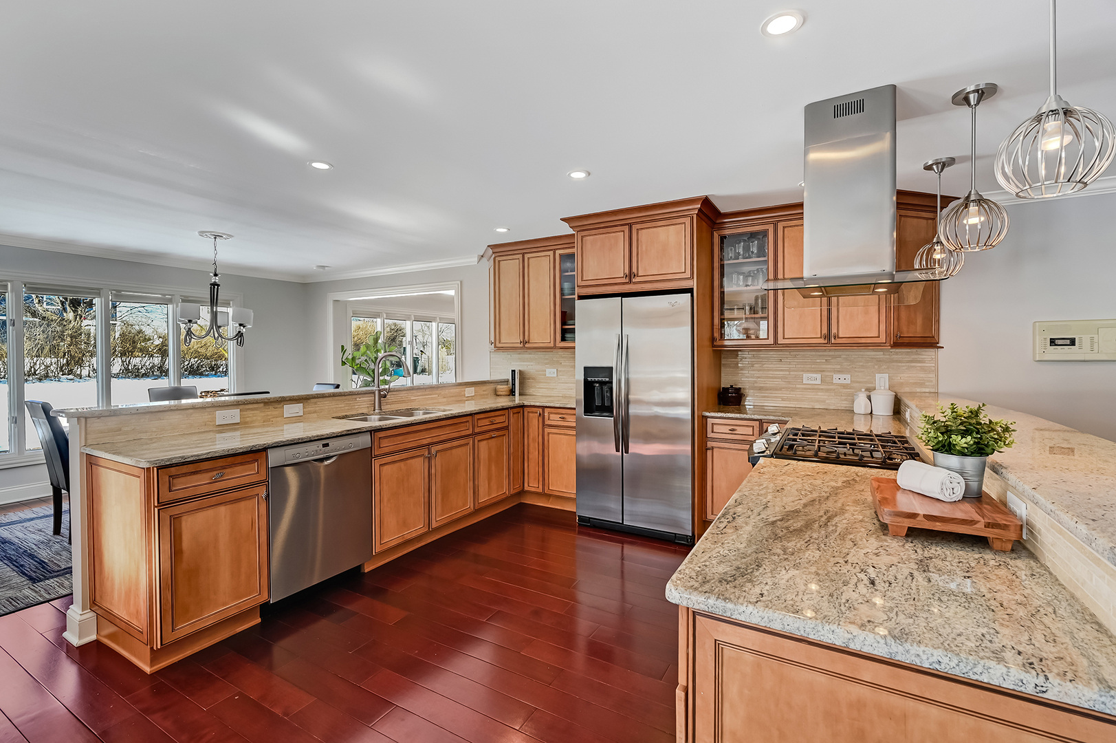 8348 Walredon Avenue Burr Ridge, IL 60527 - Photo 8 of 23 Gallery Image 8