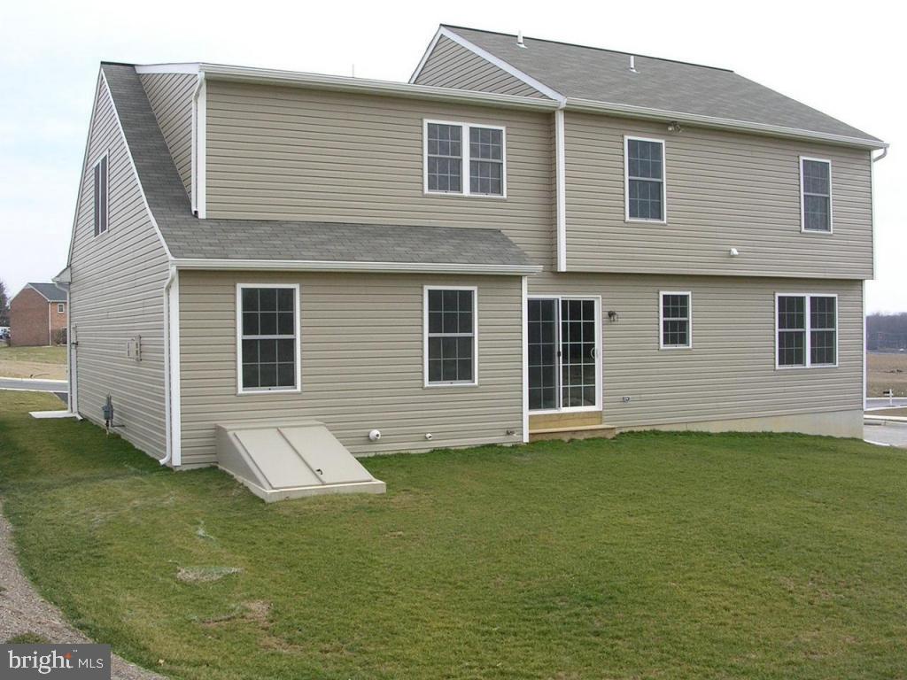 649 Hamaker Road, Unit 13 Manheim, PA 17545 - Photo 3 of 13