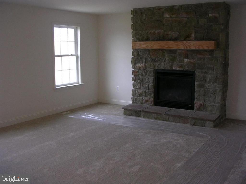 649 Hamaker Road, Unit 13 Manheim, PA 17545 - Photo 9 of 13
