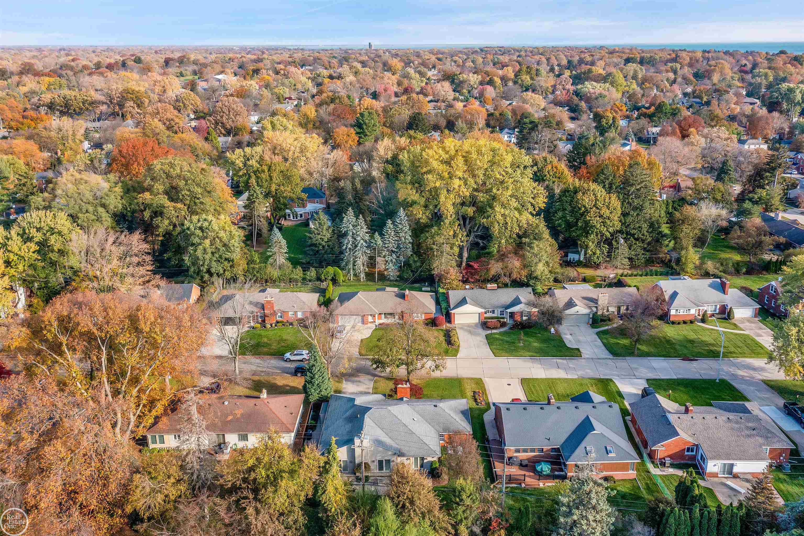 861 Shoreham Road Grosse Pointe Woods, MI 48236 - Photo 52 of 53