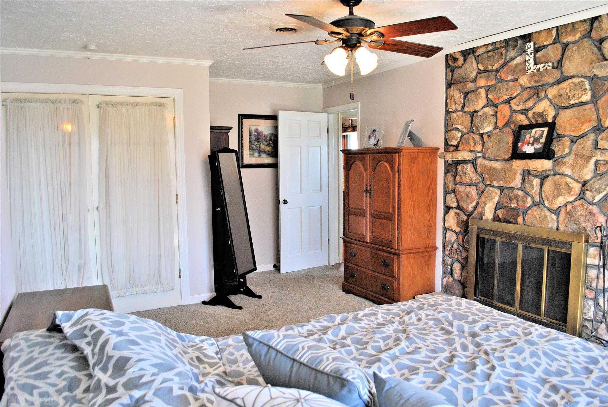 7462 Riverbluff Road Radford, VA 24141 - Photo 30 of 72 Gallery Image 30
