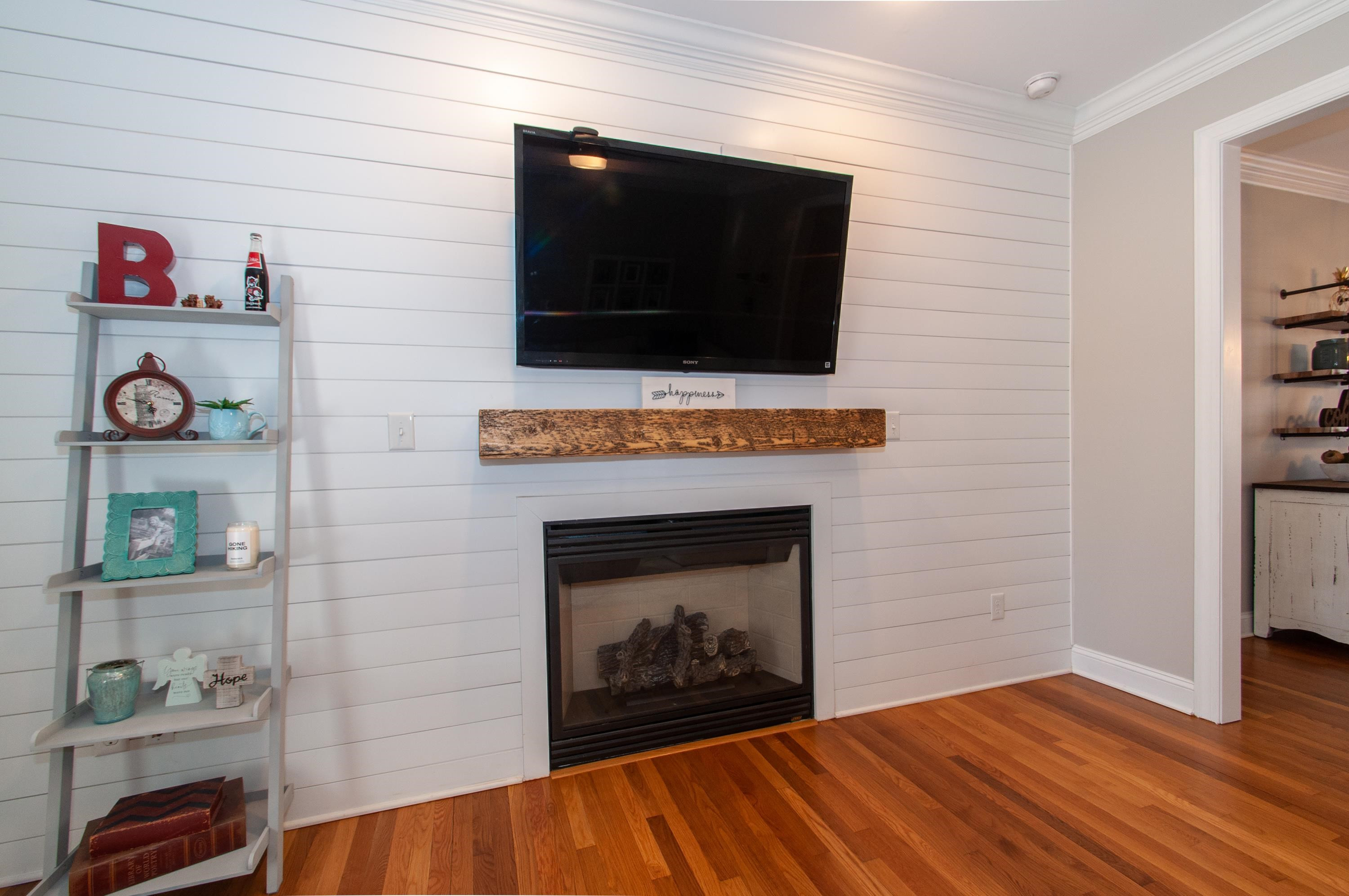 11465 Claybank Place Raleigh, NC 27613 - Photo 9 of 26 Living Room