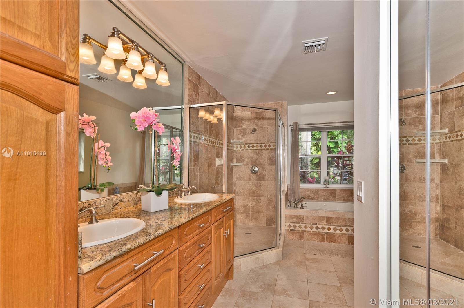 1480 Seabay Road Weston, FL 33326 - Photo 11 of 25 Gallery Image 11