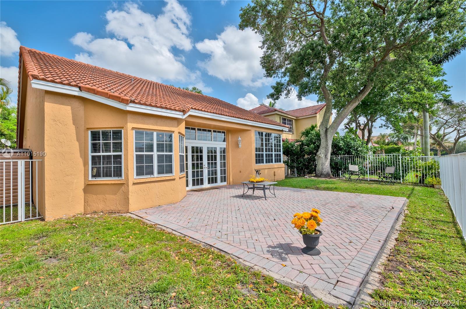 1480 Seabay Road Weston, FL 33326 - Photo 18 of 25 Gallery Image 18