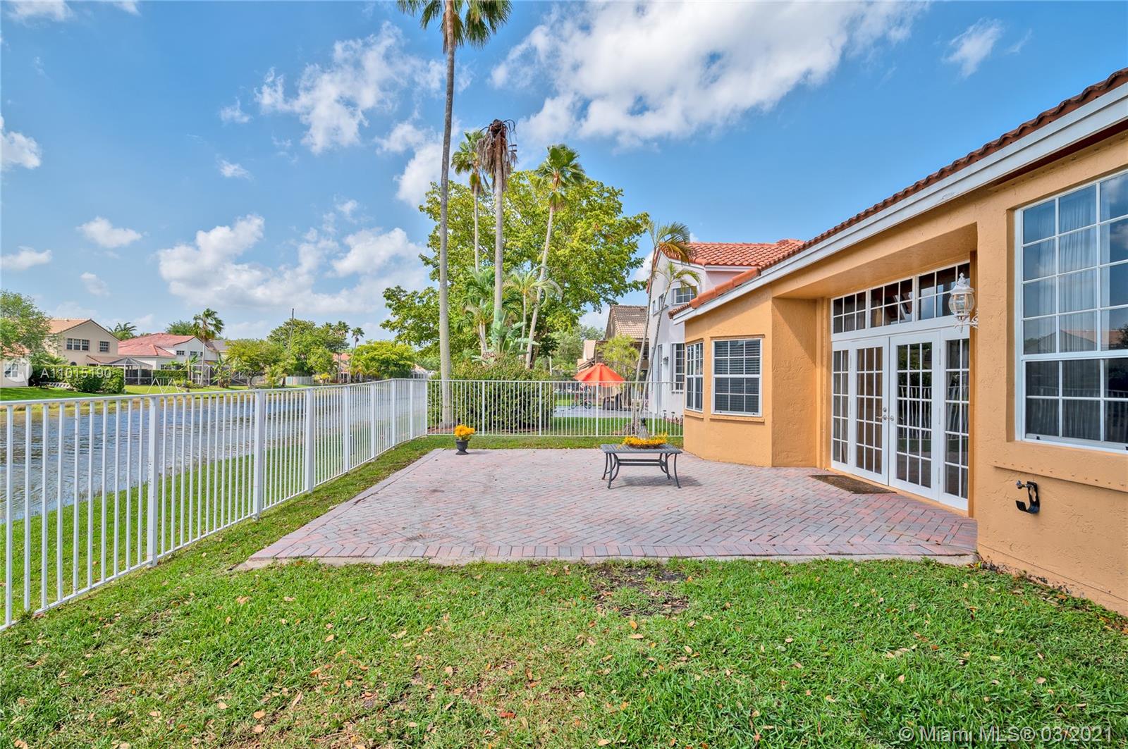1480 Seabay Road Weston, FL 33326 - Photo 19 of 25 Gallery Image 19