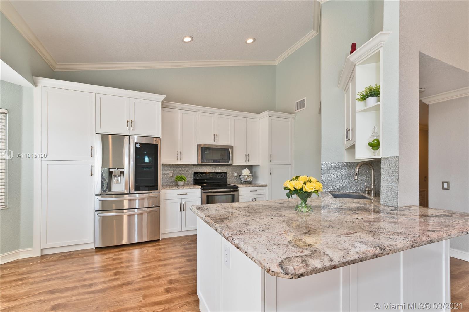 1480 Seabay Road Weston, FL 33326 - Photo 5 of 25 Gallery Image 5
