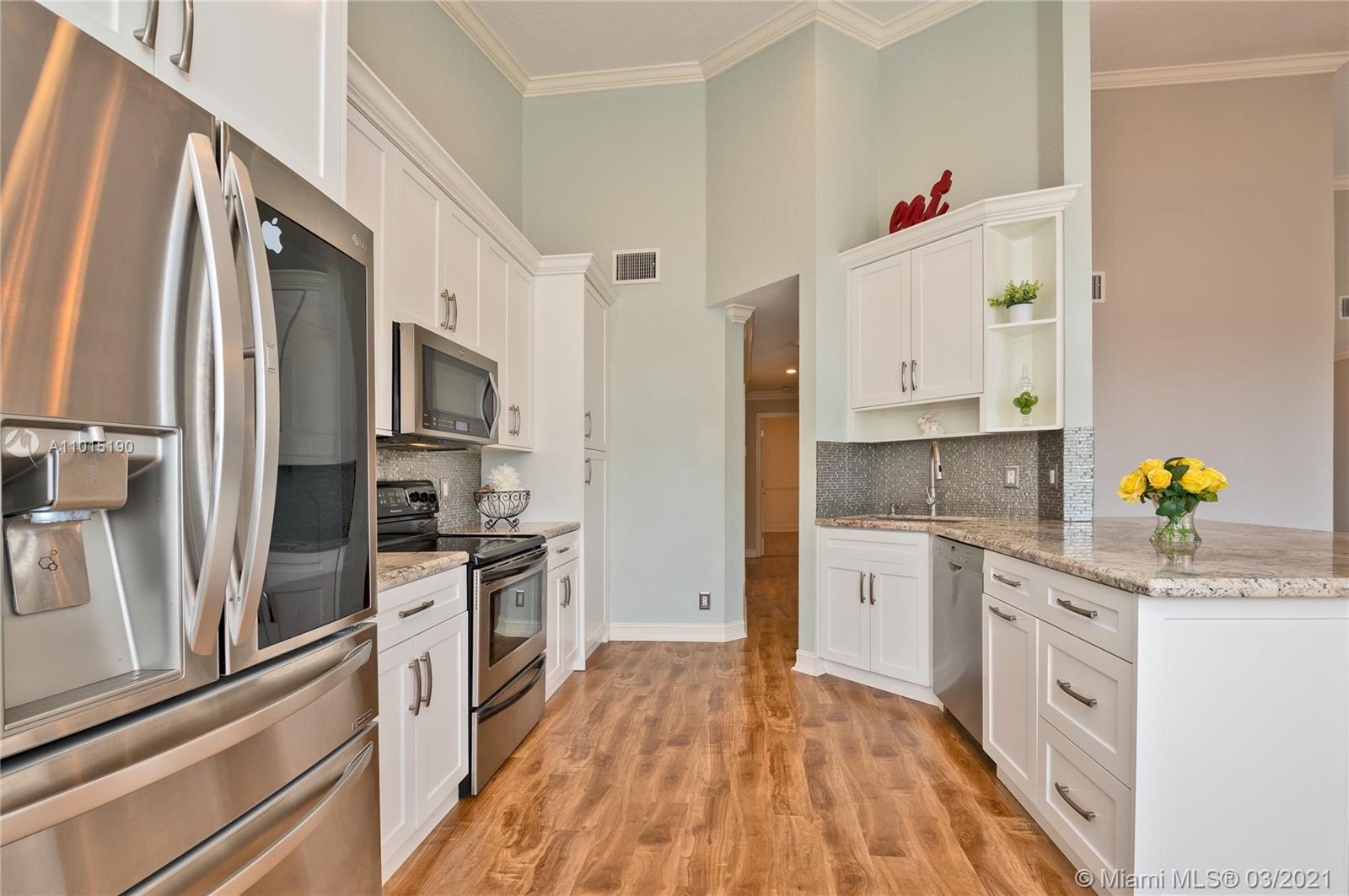 1480 Seabay Road Weston, FL 33326 - Photo 7 of 25 Gallery Image 7