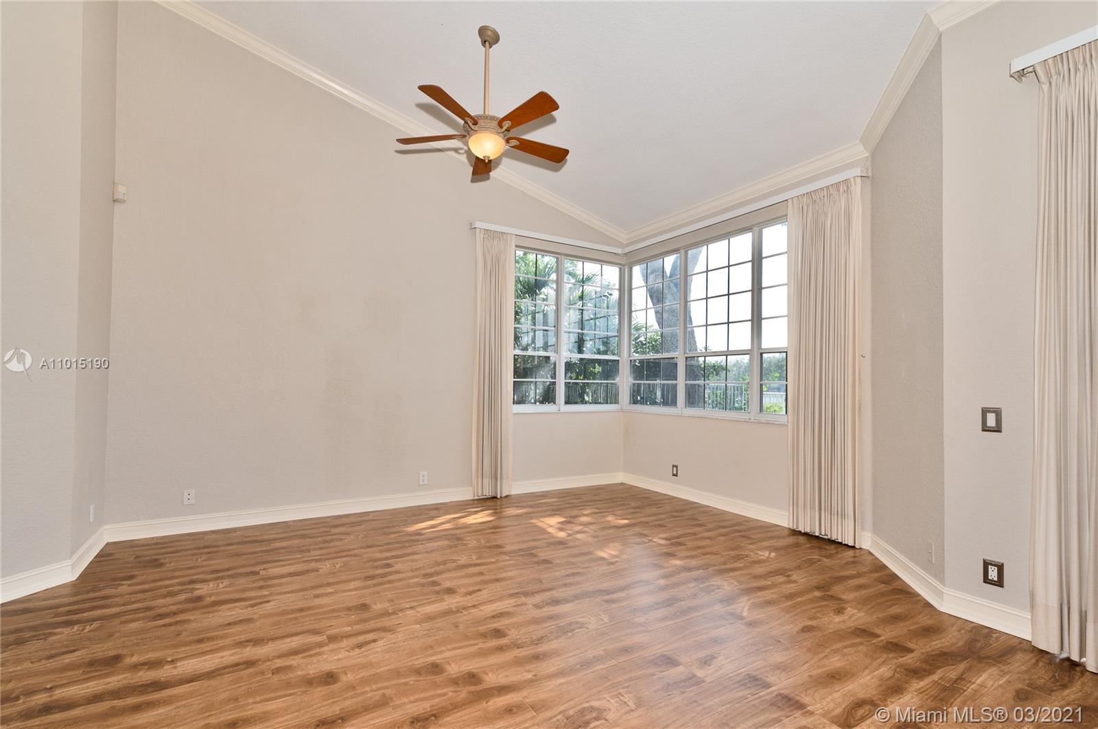 1480 Seabay Road Weston, FL 33326 - Photo 9 of 25 Gallery Image 9