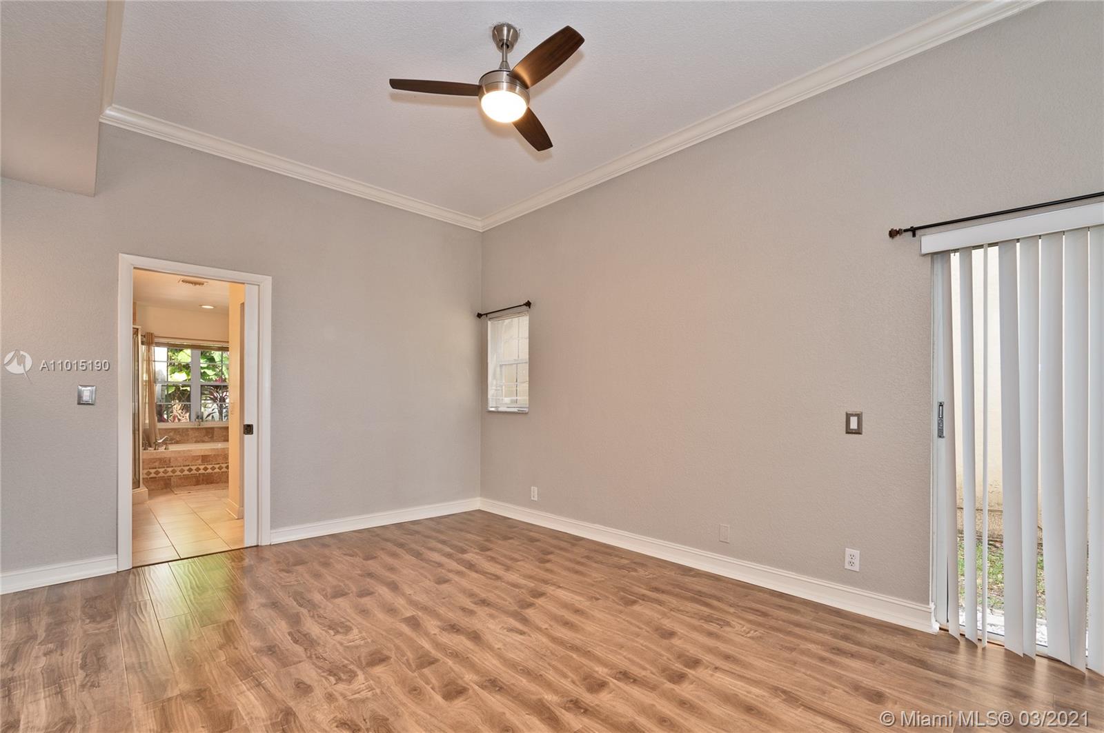 1480 Seabay Road Weston, FL 33326 - Photo 10 of 25 Gallery Image 10