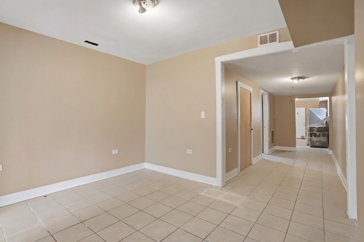 1311 South Harding Avenue Chicago, IL 60623 - Photo 4 of 13