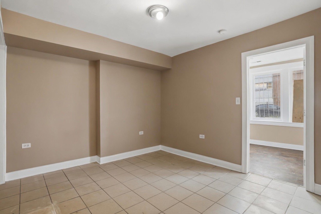 1311 South Harding Avenue Chicago, IL 60623 - Photo 5 of 13