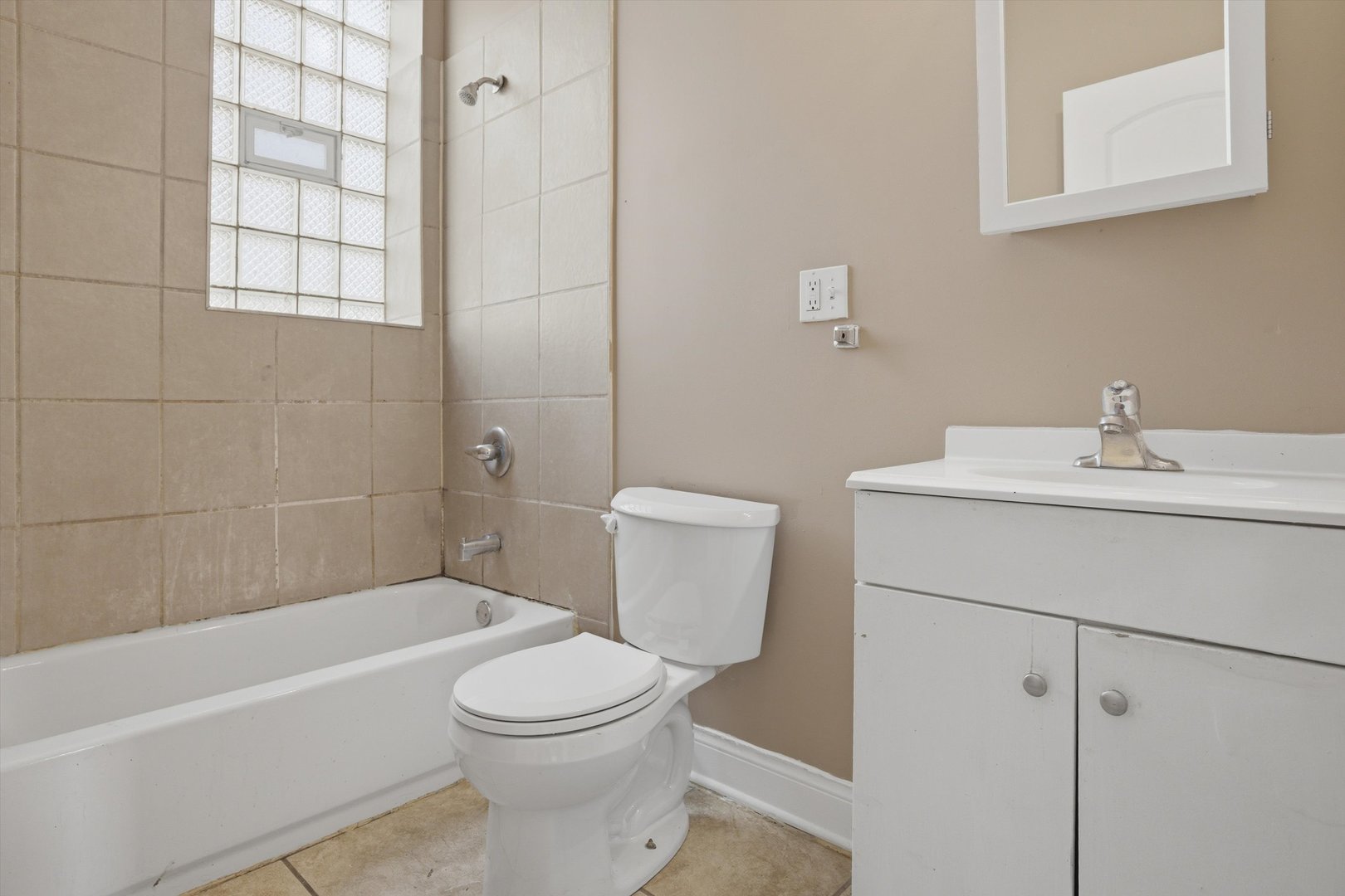 1311 South Harding Avenue Chicago, IL 60623 - Photo 10 of 13