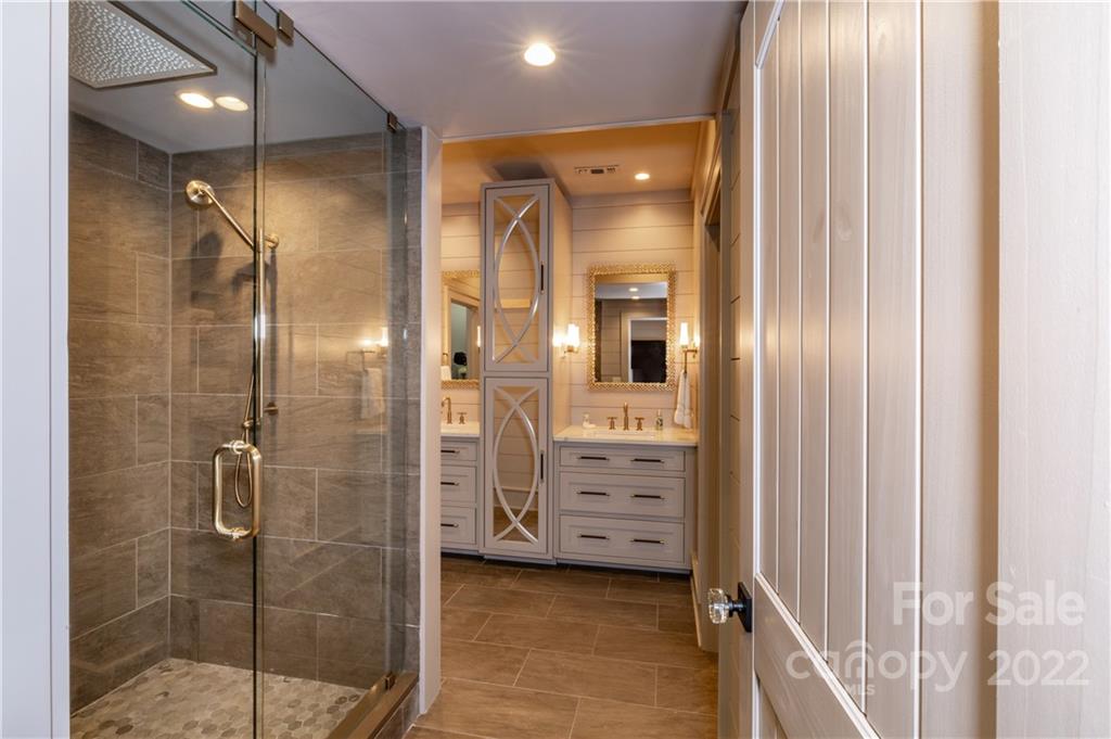 565 Blue Ridge Road Lake Toxaway, NC 28747 - Photo 23 of 47 Gallery Image 23