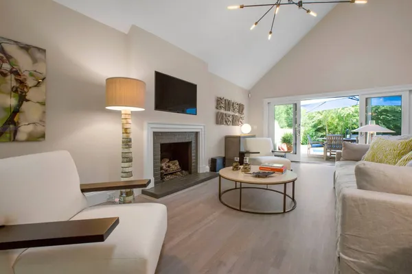 $40,000 | 4 Cordwood Lane, East Hampton, NY 11937