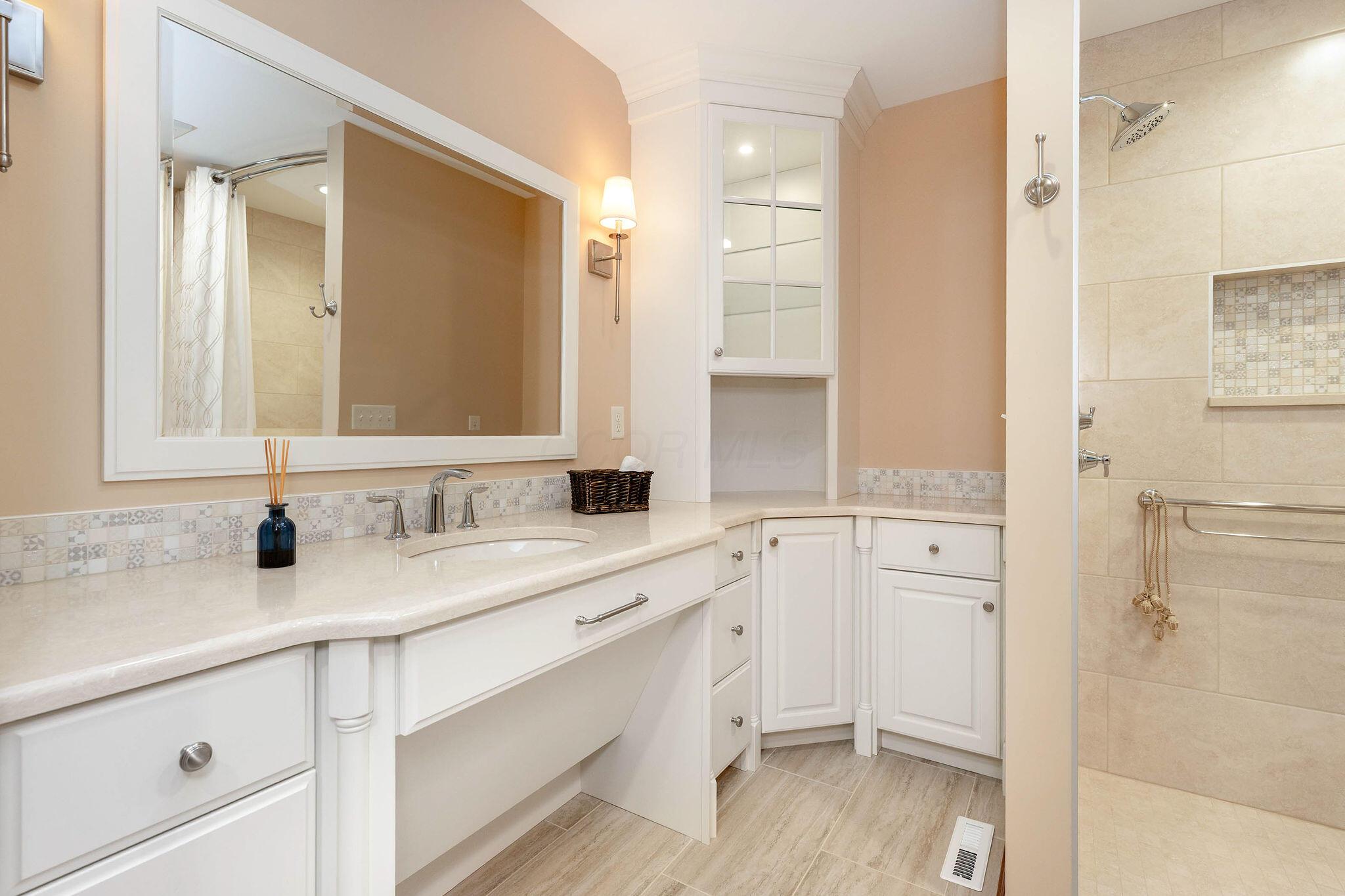2405 Sandover Road Columbus, OH 43220 - Photo 23 of 58 2405SandoverRd-43