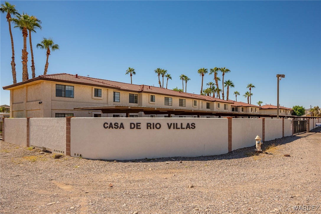 a view of a large building