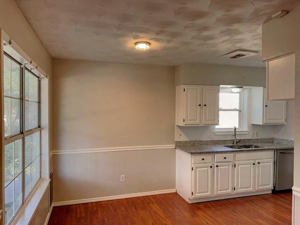 3621 Pleasant Run Road Irving, TX 75062 - Photo 6 of 18