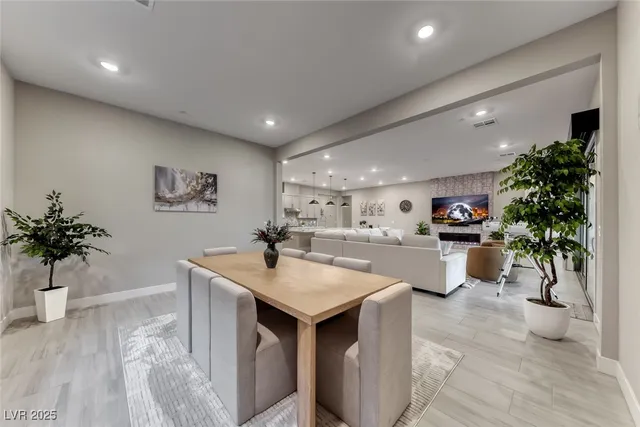 $6,450 | 375 Portus Delphini Court, Henderson, NV 89011