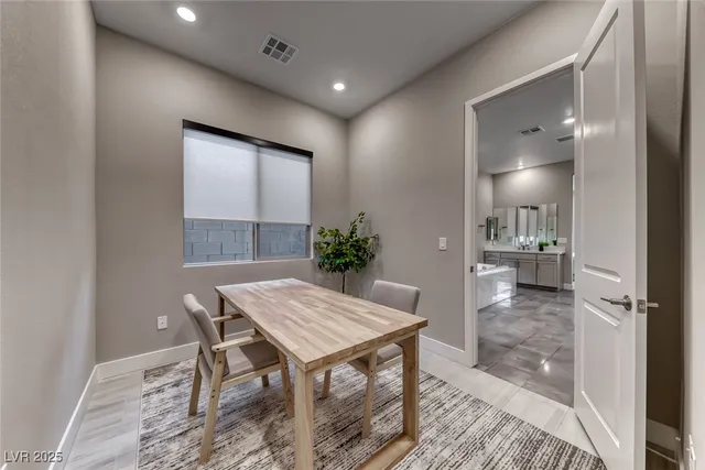 $6,450 | 375 Portus Delphini Court, Henderson, NV 89011