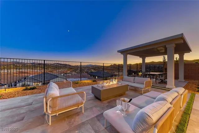 $6,450 | 375 Portus Delphini Court, Henderson, NV 89011