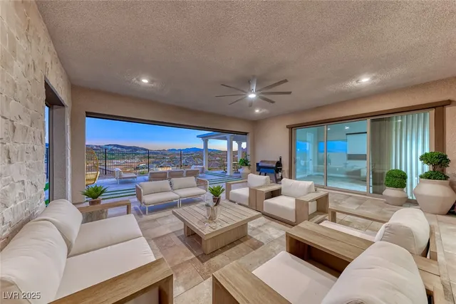 $6,450 | 375 Portus Delphini Court, Henderson, NV 89011