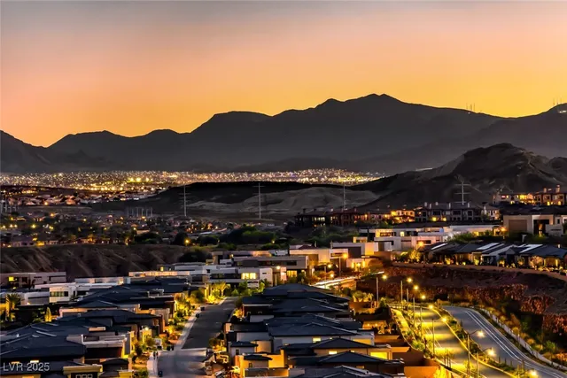 $6,450 | 375 Portus Delphini Court, Henderson, NV 89011